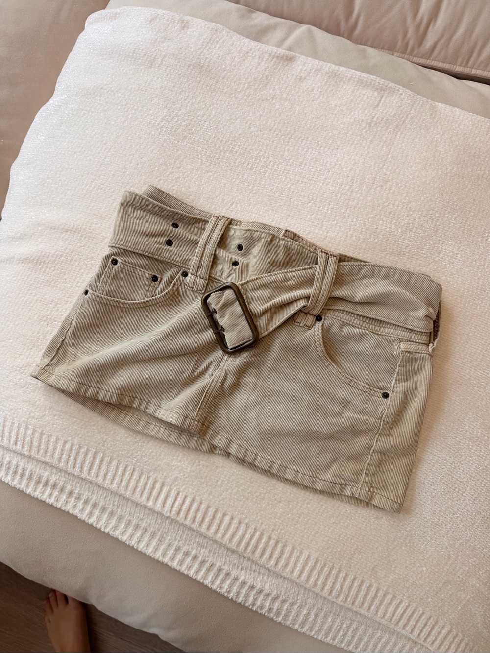 BELTED MINI SKIRT - CORDUROY - BDG